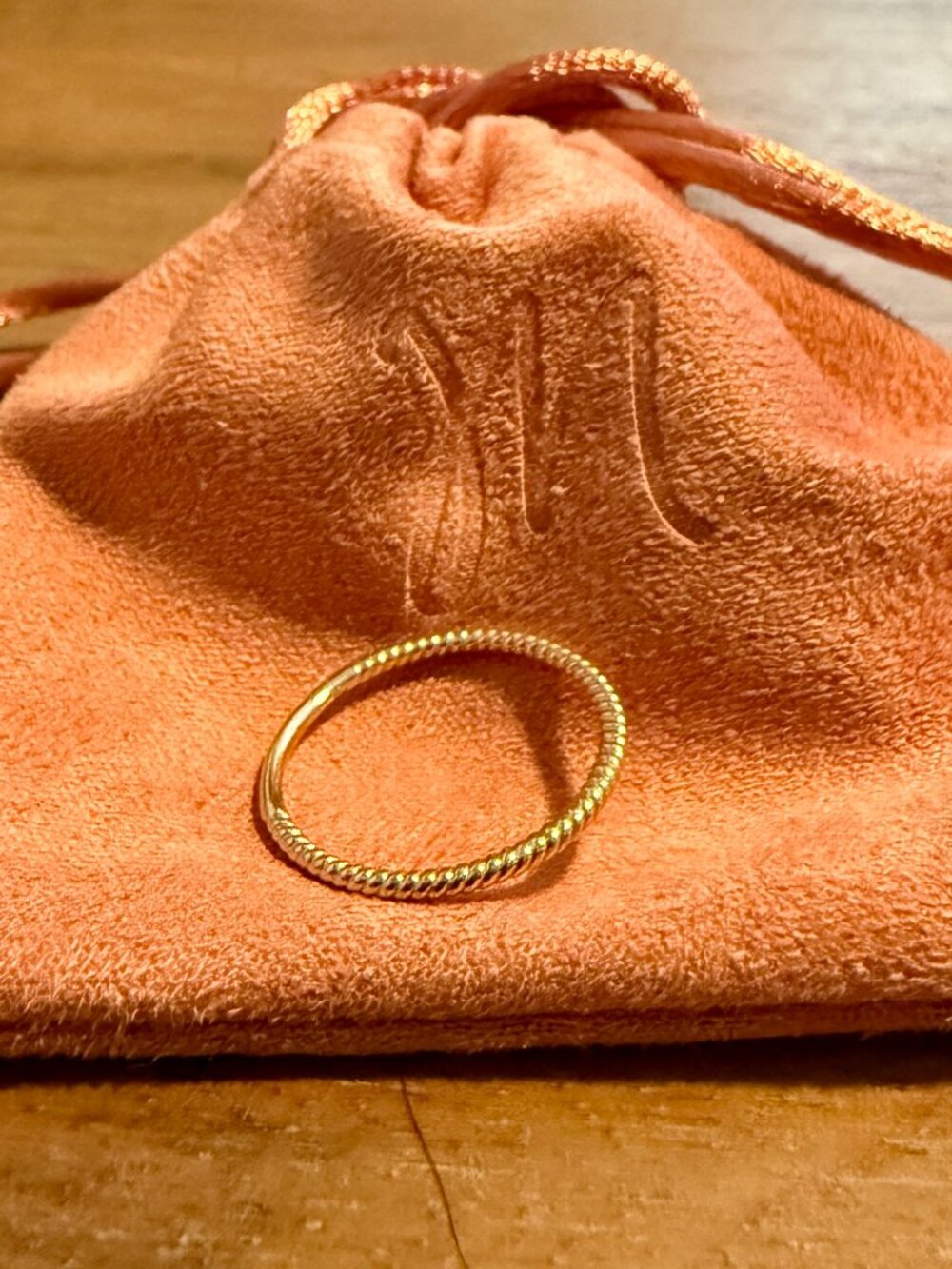 Mejuri Twist Ring Size 4